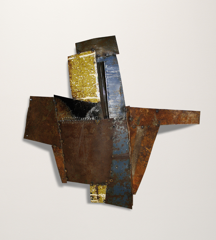 Sconfini#Lamiera 9 -­ Lamiera di ferro cm 70x70 circa,­ 2009, scultura da parete